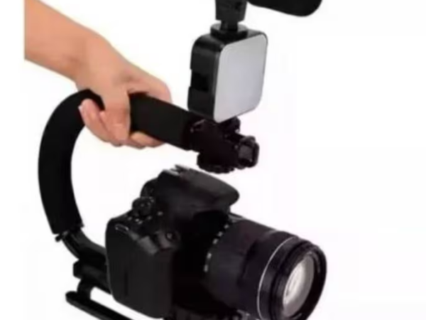 Kit estabilizador escorpion de mano para cámaras y videocámaras en forma de U/C con soporte para zapata + kit luz y microfono + control remoto bluetooth